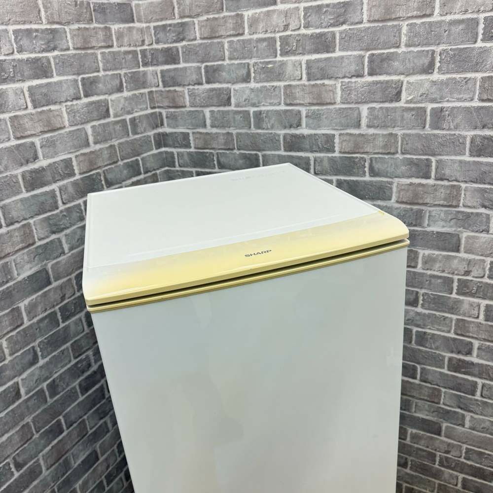 SHARP 冷蔵庫 2ドア 167L SJ-C17B-W 2016年製