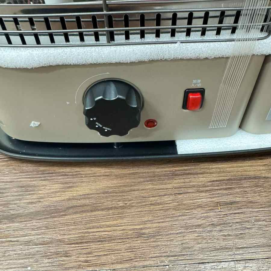 【新品】スチーム加湿機能付電気ストーブ 1000W QS213-BG 2022年式