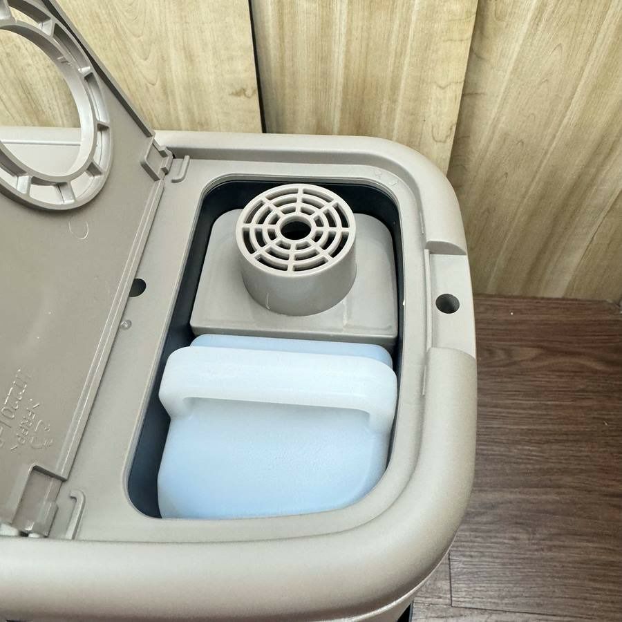 【新品】スチーム加湿機能付電気ストーブ 1000W QS213-BG 2022年式