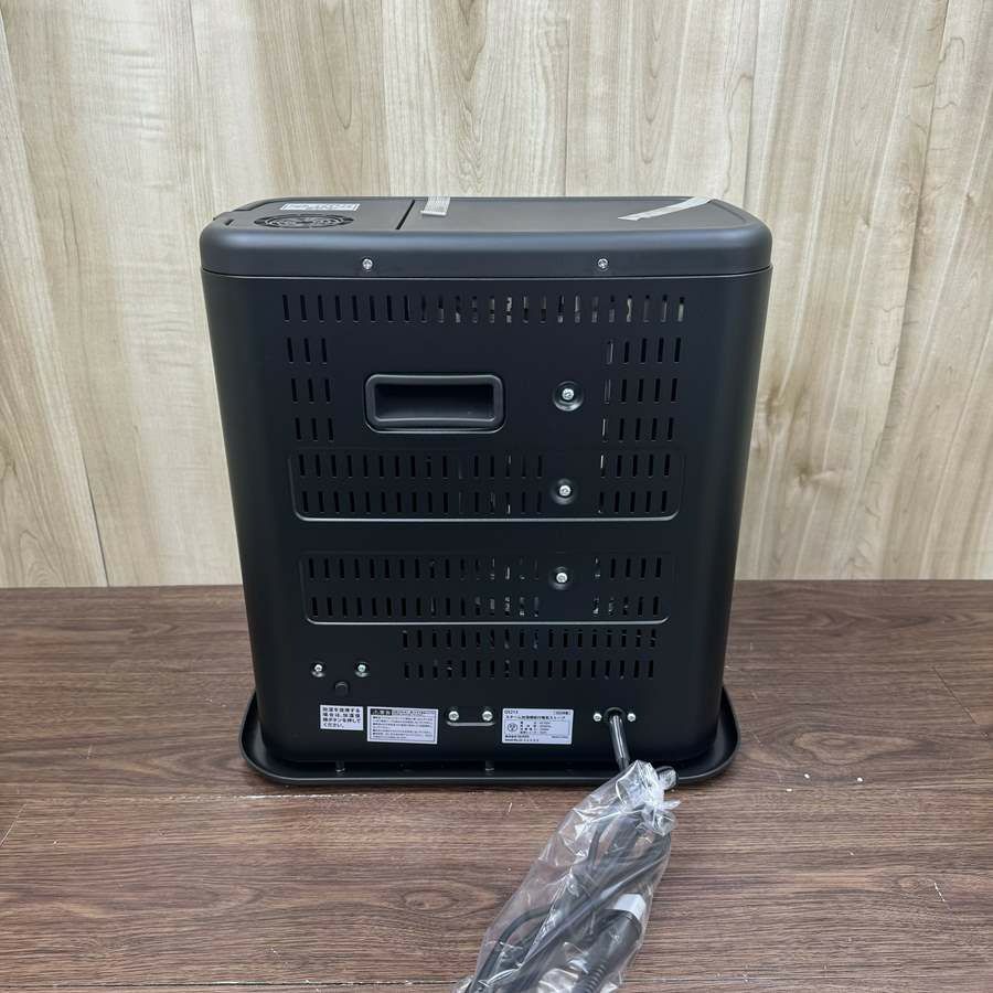 【新品】スチーム加湿機能付電気ストーブ 1000W QS213-BK 2022年式