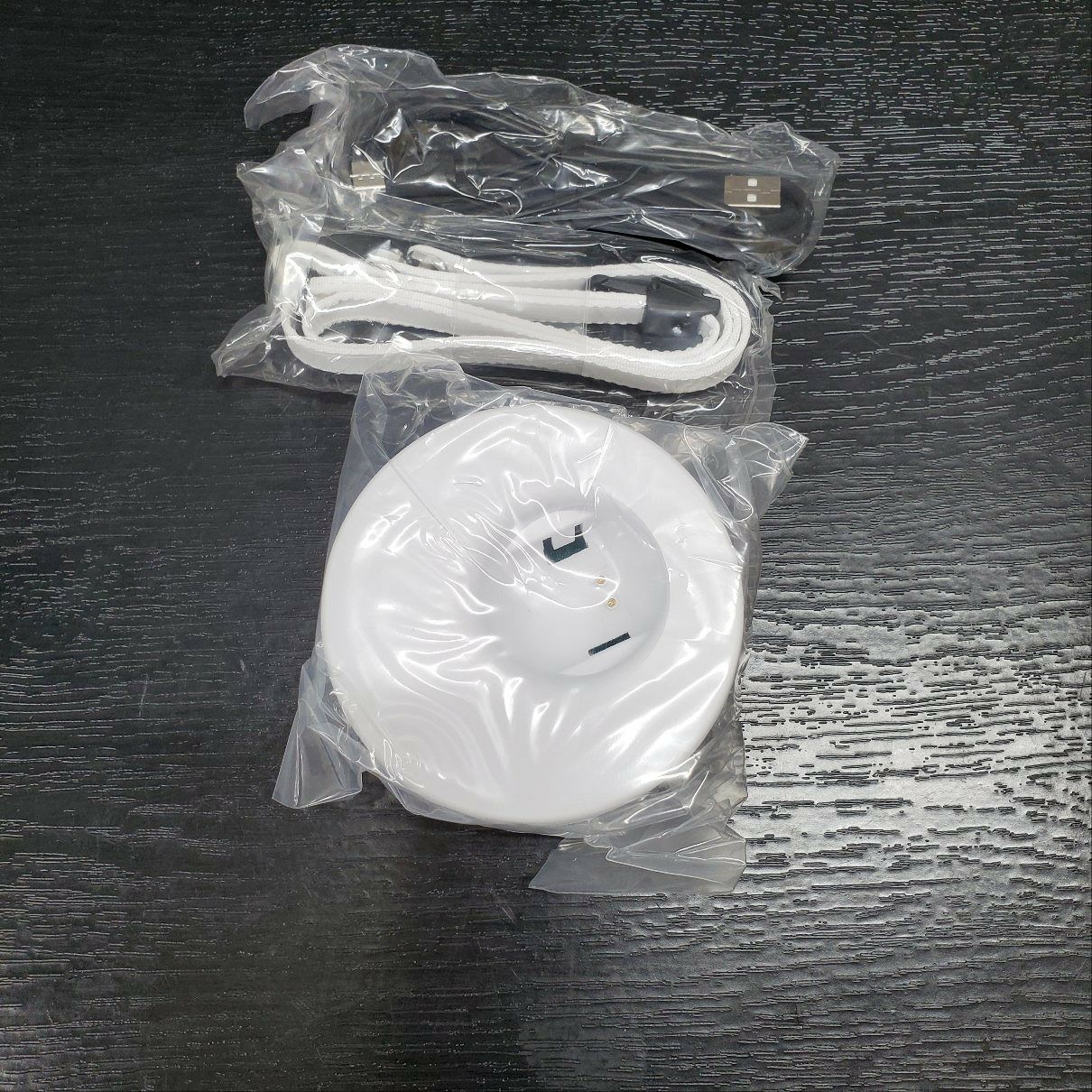 【未使用品】 パーソナル空間除菌脱臭機 KL-P01 2021年式