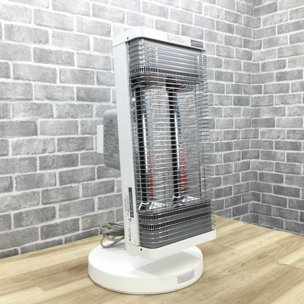 ダイキン 遠赤外線ストーブ セラムヒート ERFT11XS-W 2020年式