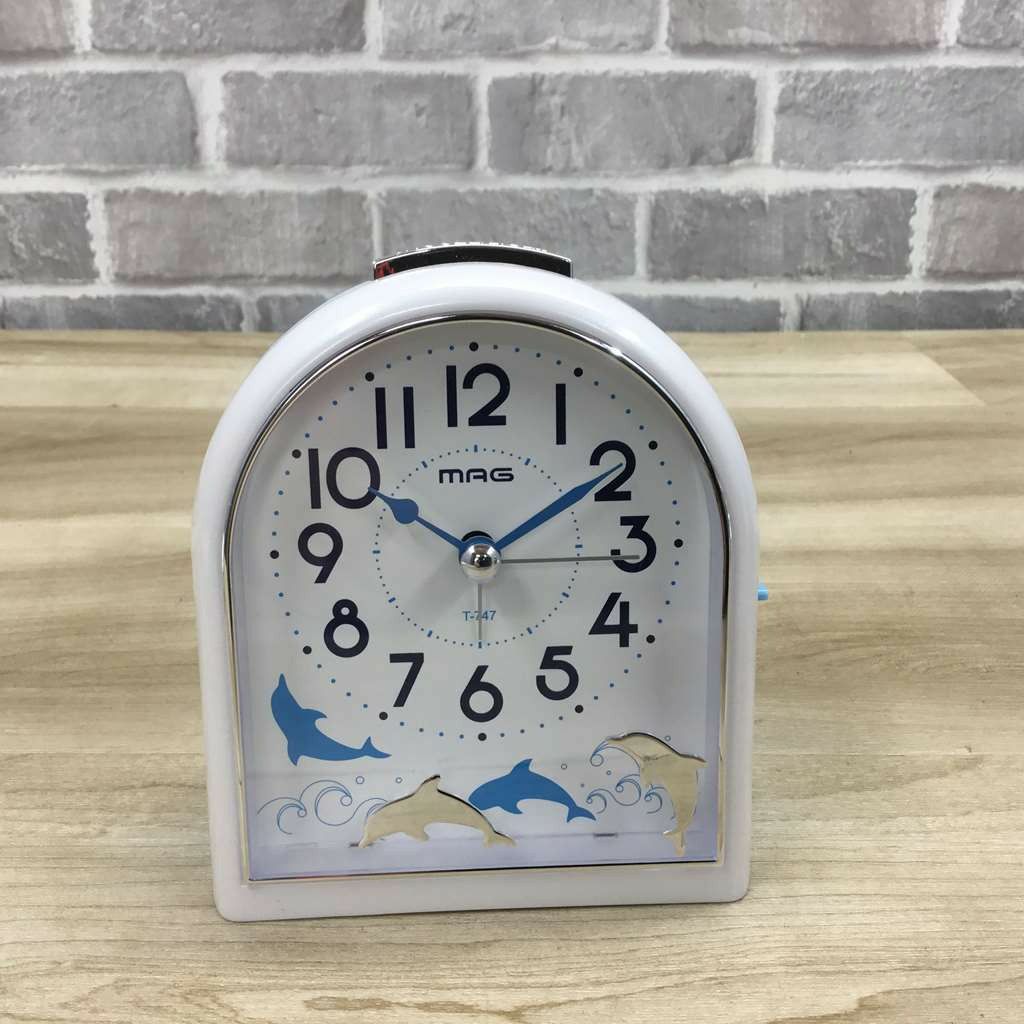 目覚まし時計 MAG