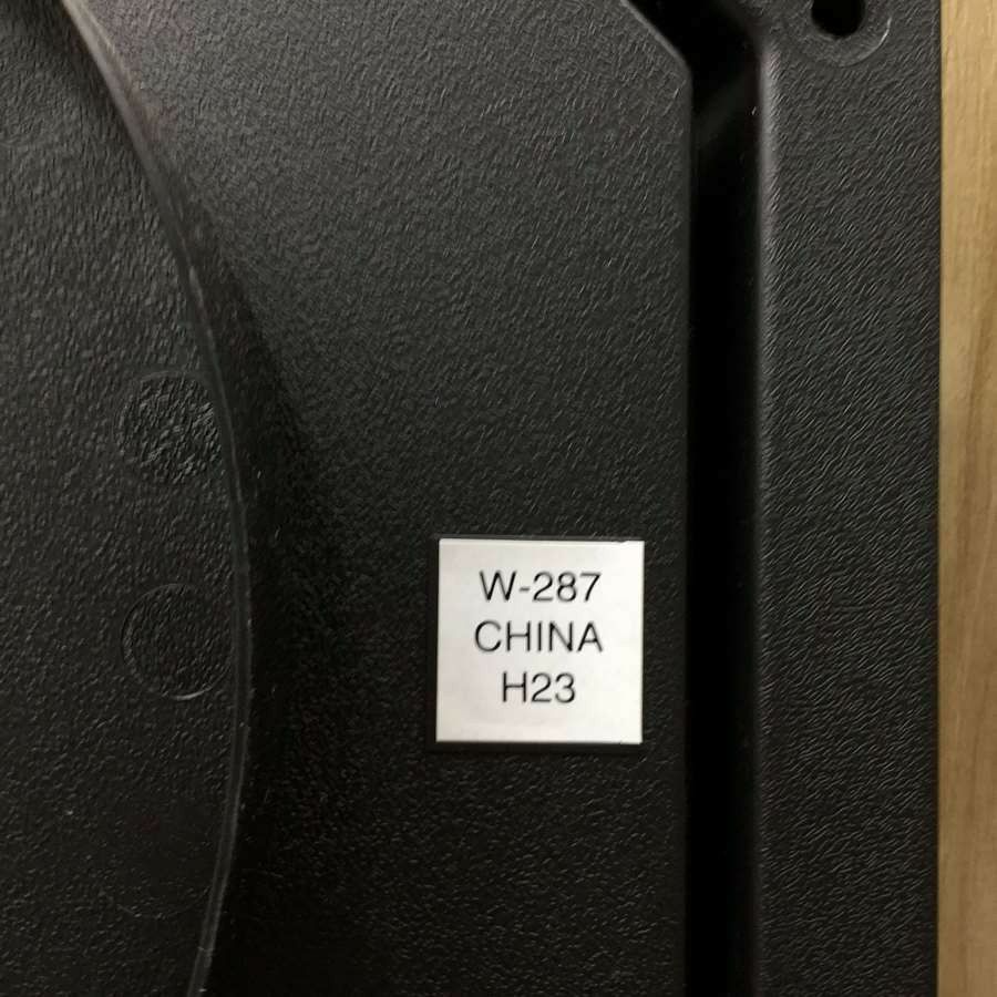 掛時計 オクターゴ MAG