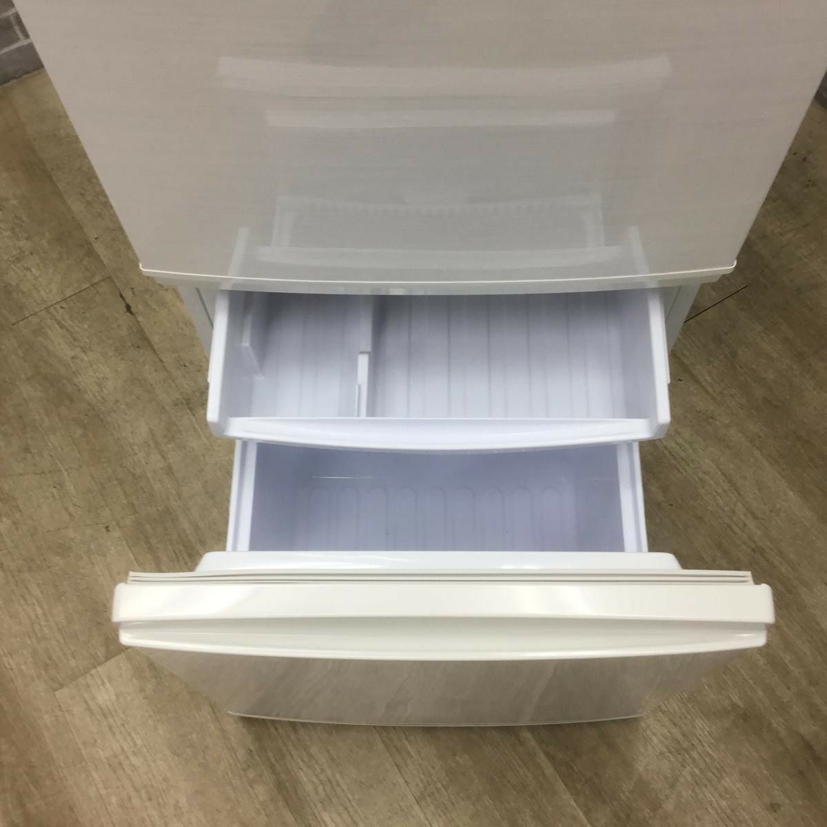 SHARP 冷蔵庫 2ドア 137L つけかえどっちもドア 2018年製