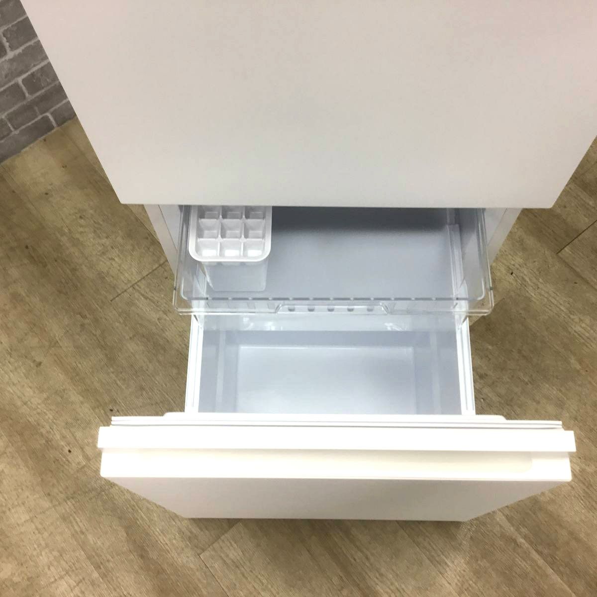 Panasonic 冷蔵庫 2ドア 156L 右開き NR-B16C1-W 2024年製