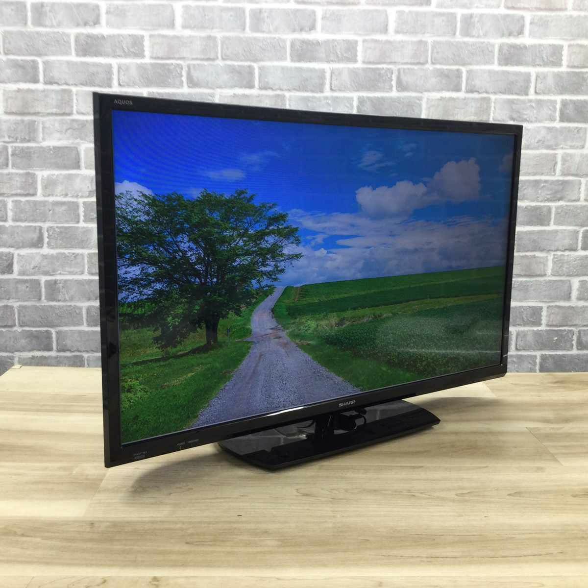 シャープ AQUOS 32V型 液晶テレビ ブラック 2T-C32AE1 2018年製