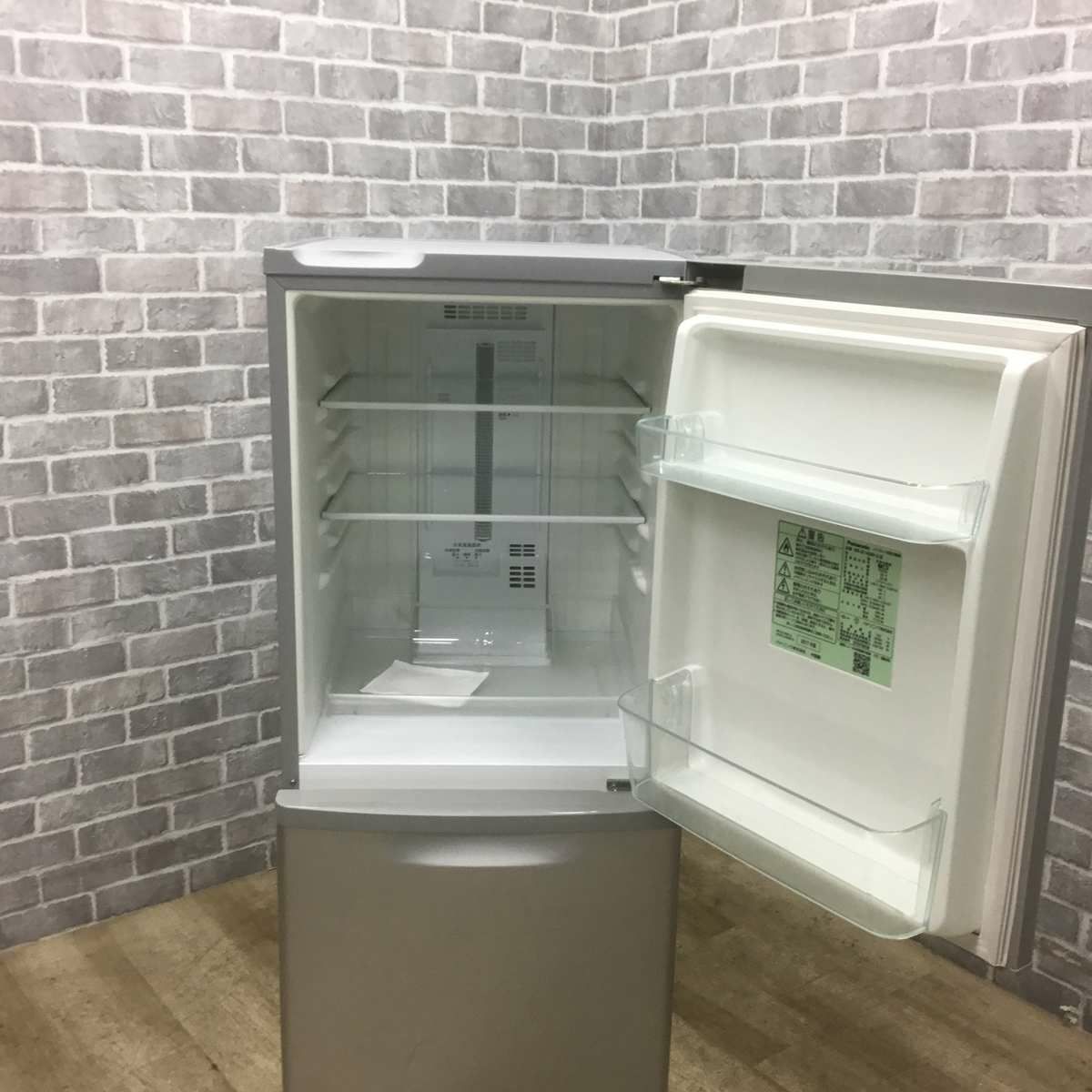 東芝 電子レンジ 700W 17L 50hz 東日本専用 ホワイト MFM-S17A-50HZ(W) 2019年製