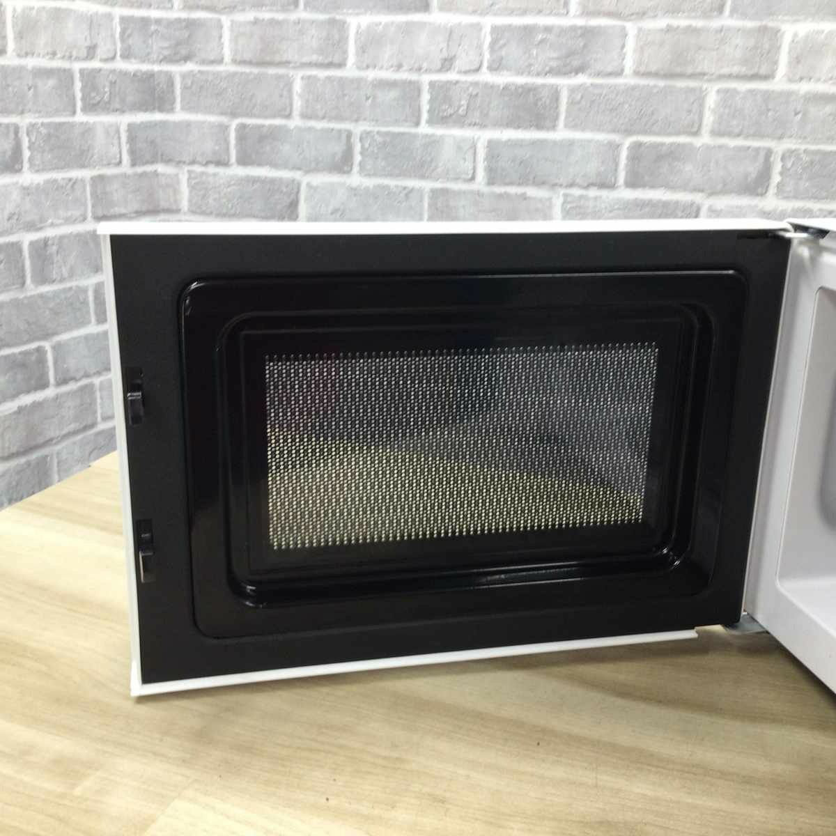 東芝 電子レンジ 700W 17L 50hz 東日本専用 ホワイト MFM-S17A-50HZ(W) 2019年製