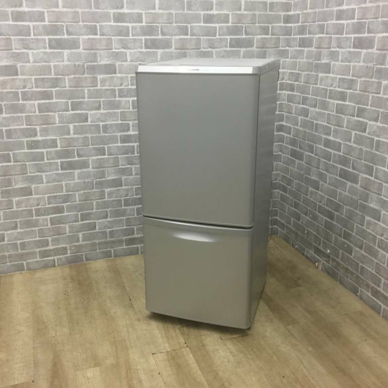 パナソニック 冷蔵庫 2ドア 138L 右開き シルバー NR-B149W-S 2017年製