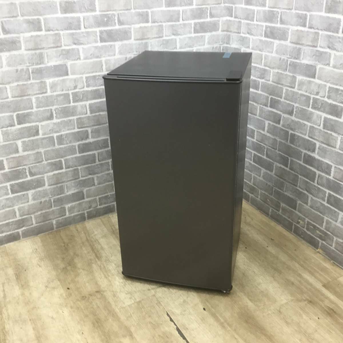 アクア 冷蔵庫 1ドア 90L 右開き ブラック AQR-9P 2023年製 | リユース