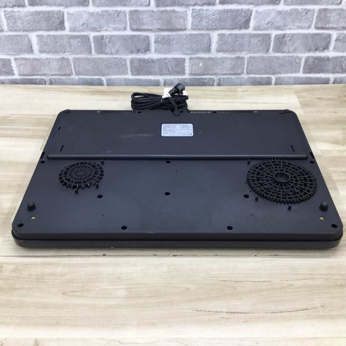 アイリスオーヤマ IHクッキングヒーター 1400W 2口 ブラック IHK-WKT22-B 2022年製