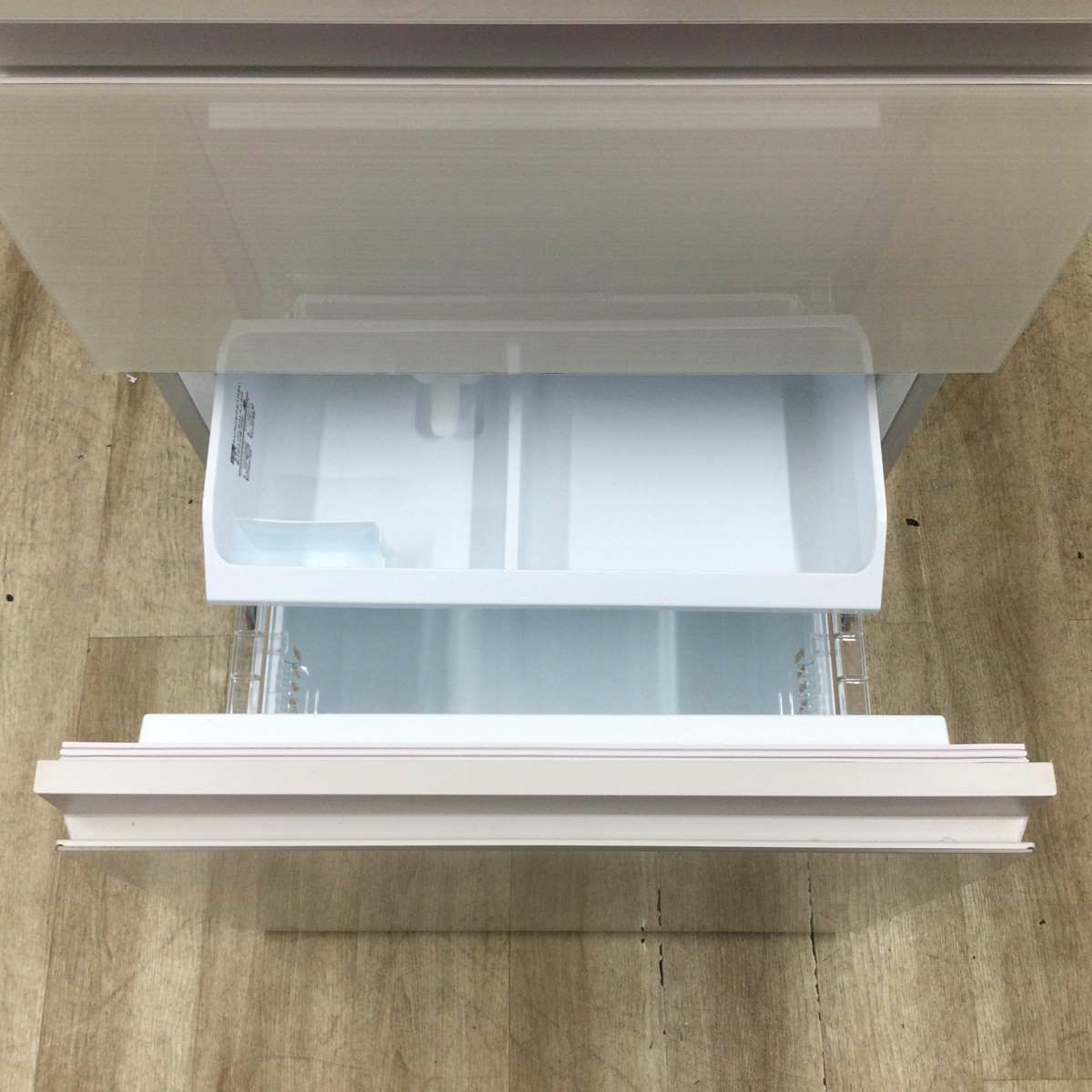 東芝 VEGETA 冷蔵庫 3ドア 356L 右開き グレインアイボリー GR-U36SV(UC) 2023年製