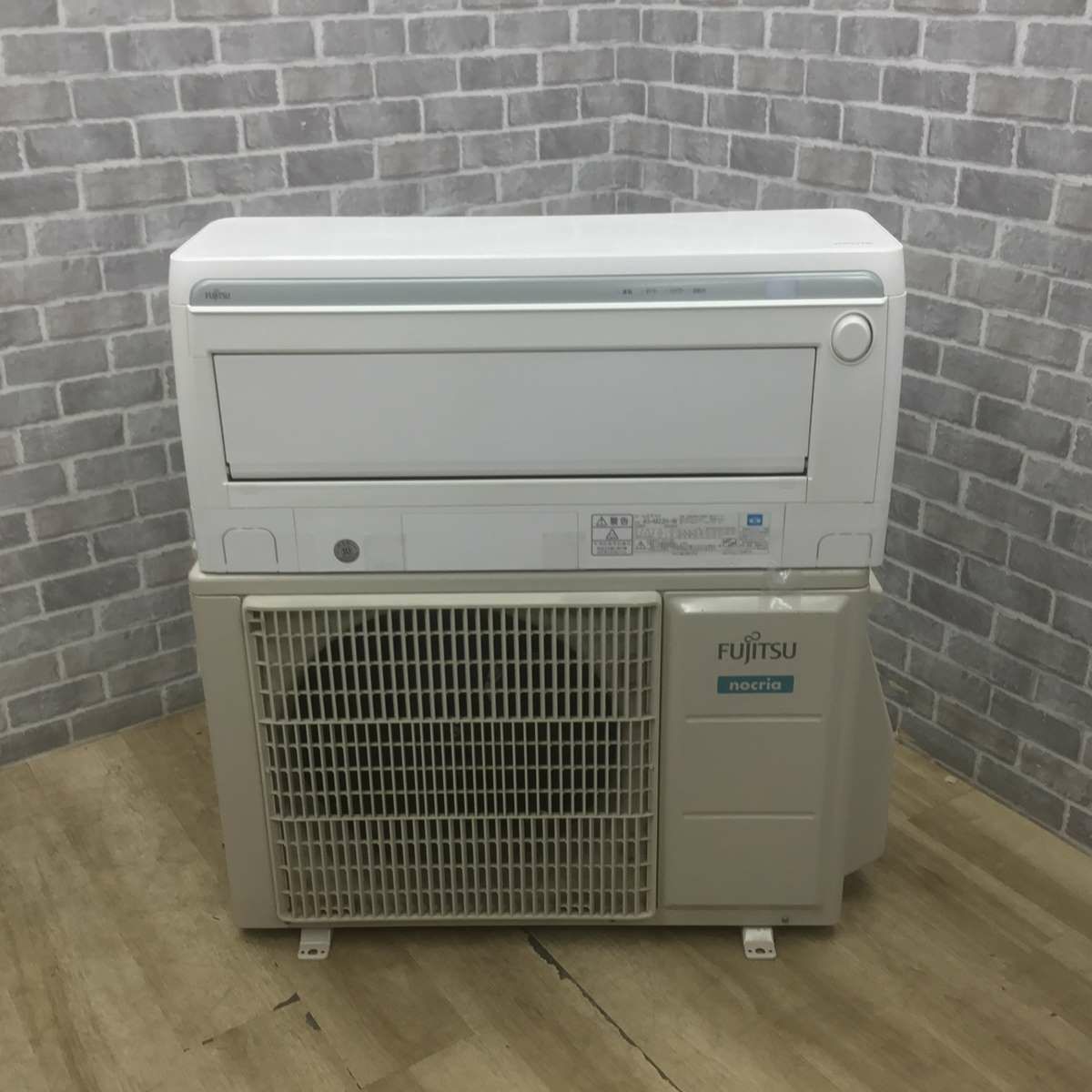 富士通 エアコン 2.2kw ノクリア 人感センサー・自動お掃除機能搭載  ホワイト AS-M22H-W 2018年製