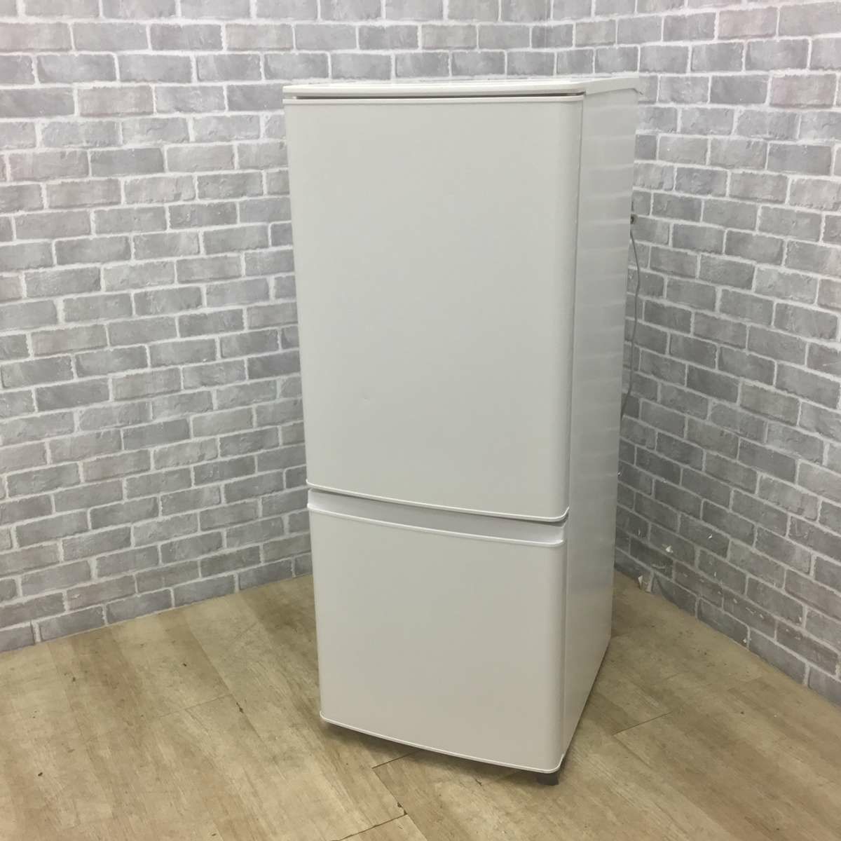 三菱電機 冷蔵庫 2ドア 146L 右開き  ホワイト MR-P15G-W 2021年製