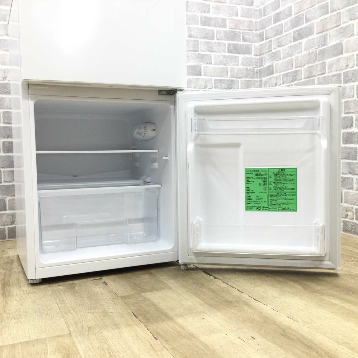 ヤマダ電機 冷蔵庫 2ドア 87L 右開き ホワイト YRZ-C09H1 2023年製