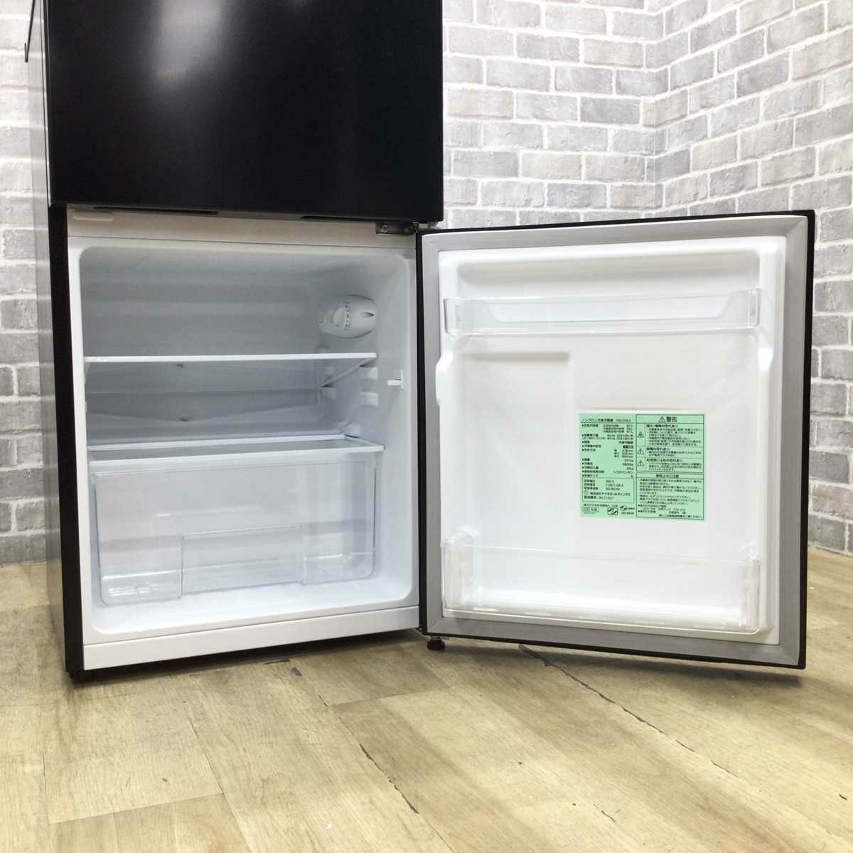 ヤマダ電機 REFAGE 冷蔵庫 2ドア 87L 右開き ブラック YRZC09LK 2023年