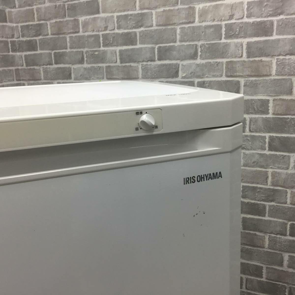 アイリスオーヤマ 冷凍庫 1ドア 175L 右開き ホワイト IUSD-18A-W 2020年製