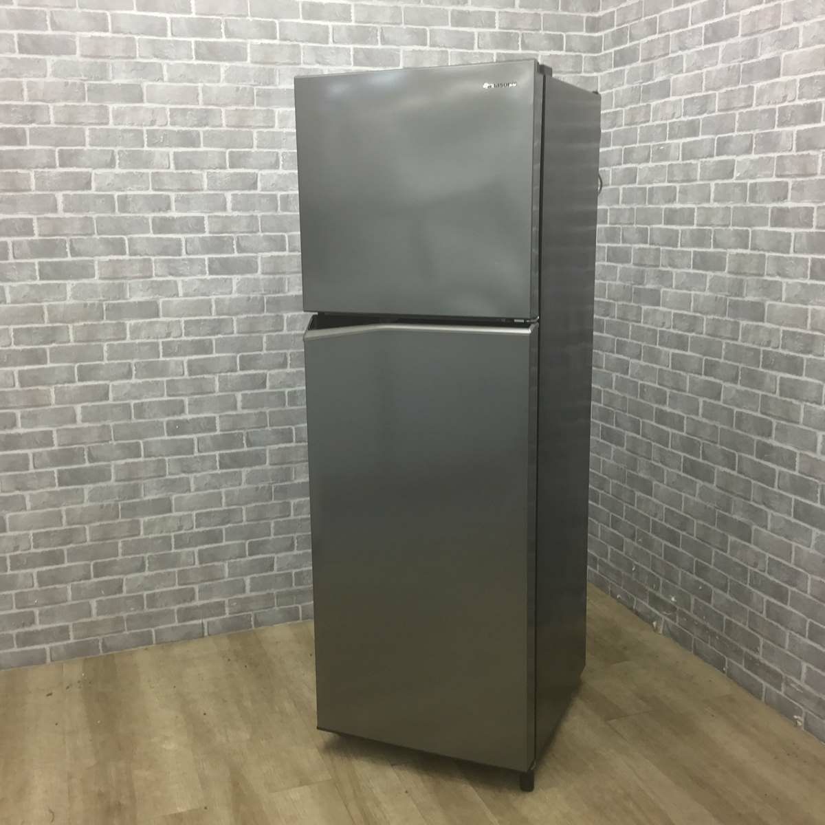 パナソニック 冷蔵庫 2ドア 248L 右開き シルバー NR-B252T-H 2022年製