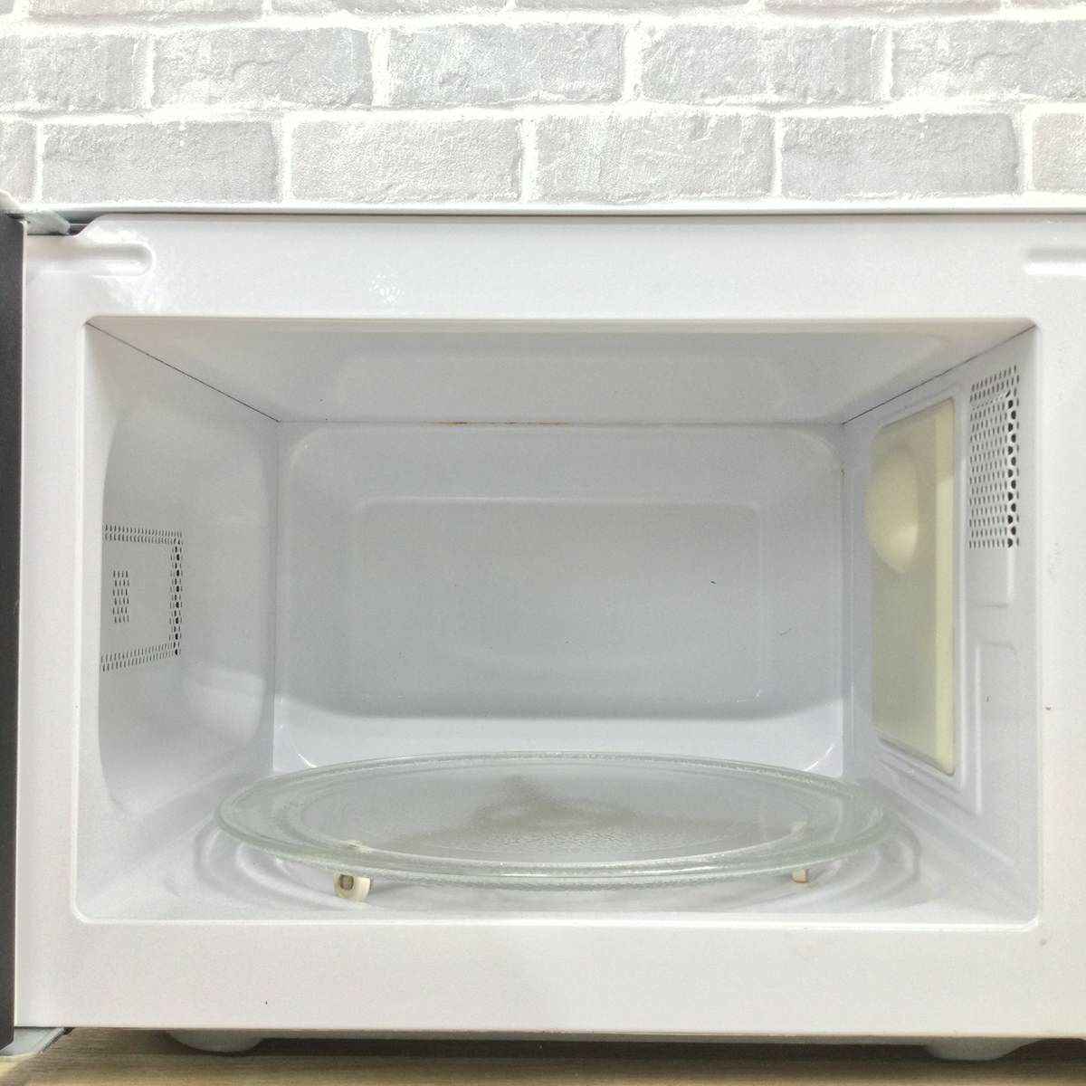 東芝 電子レンジ 700W 17L 50hz 東日本専用 ホワイト MFM-S17A-50HZ(W) 2018年製