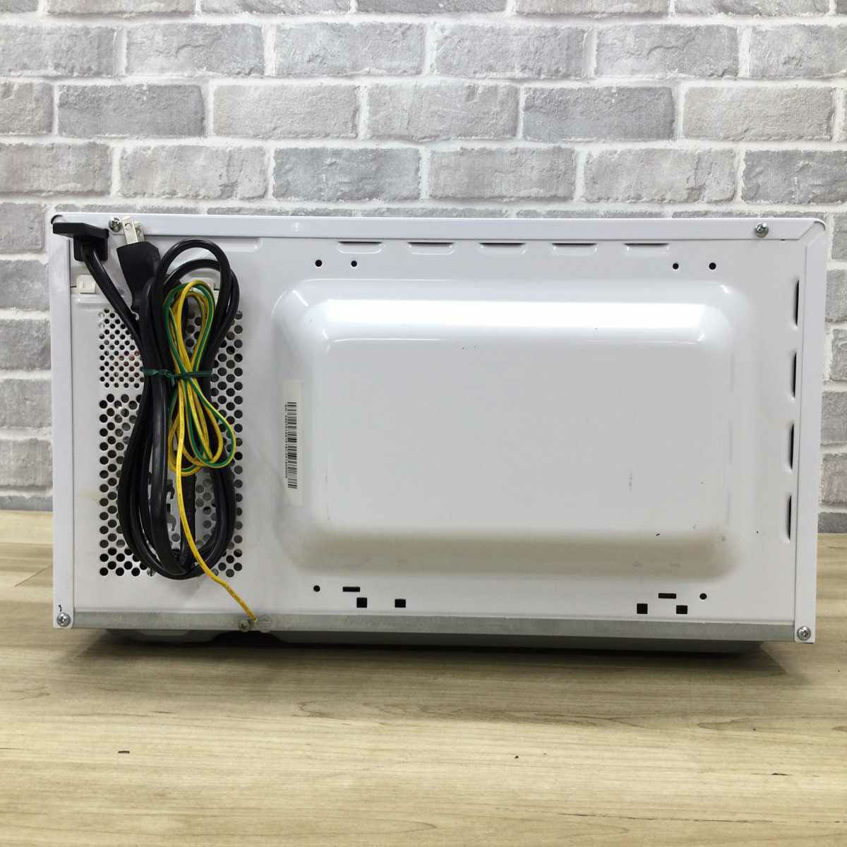 東芝 電子レンジ 700W 17L 50hz 東日本専用 ホワイト MFM-S17A-50HZ(W) 2018年製