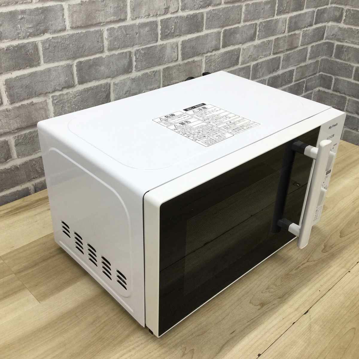 東芝 電子レンジ 700W 17L 50hz 東日本専用 ホワイト MFM-S17A-50HZ(W) 2018年製