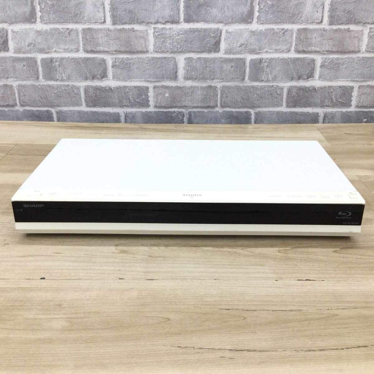 シャープ AQUOS ブルーレイレコーダー HDD1TB 2番組同時録画 ホワイト BD-W1800W 2016年製