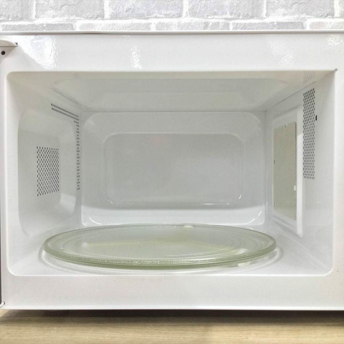 SHARP 電子レンジ 700W 20L 東日本 50hz専用 RE-T3-W5 2019年製