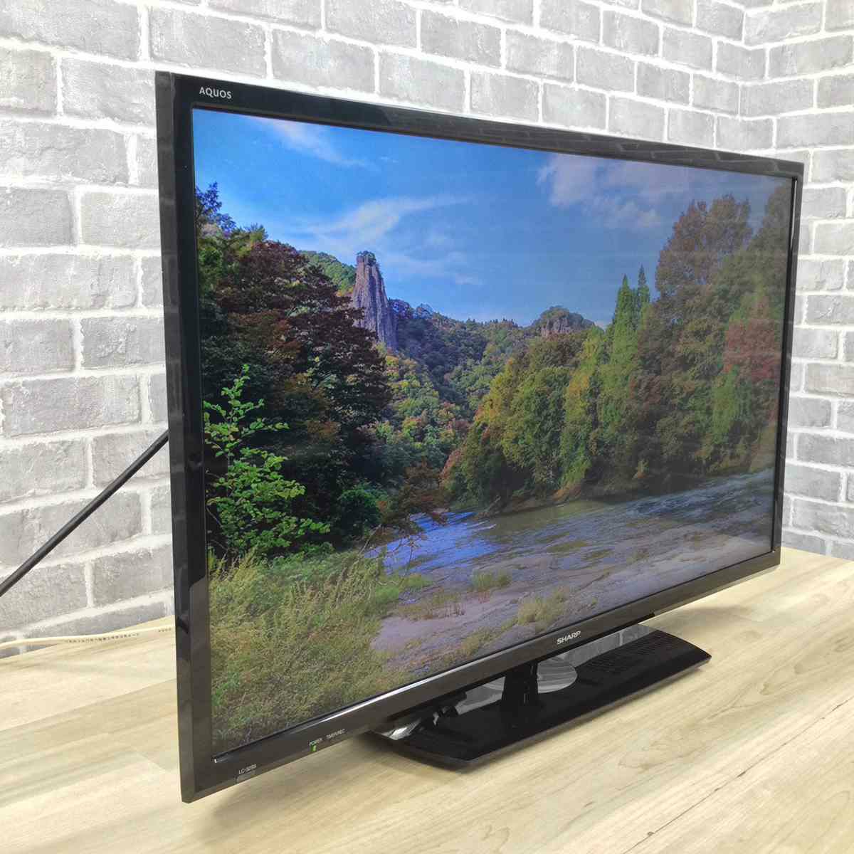 シャープ AQUOS テレビ 32インチ ブラック LC-32S5 2018年製