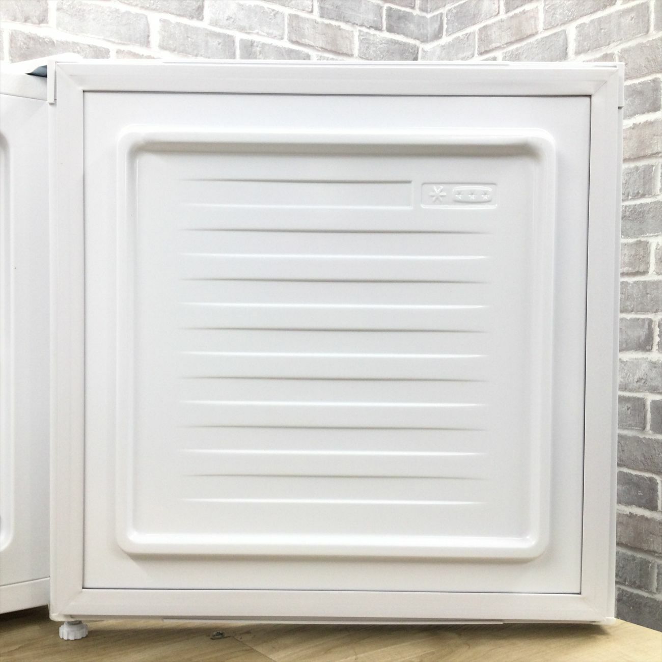 アイリスオーヤマ 冷凍庫 1ドア 31L ホワイト PF-A31FD-W 2025年製