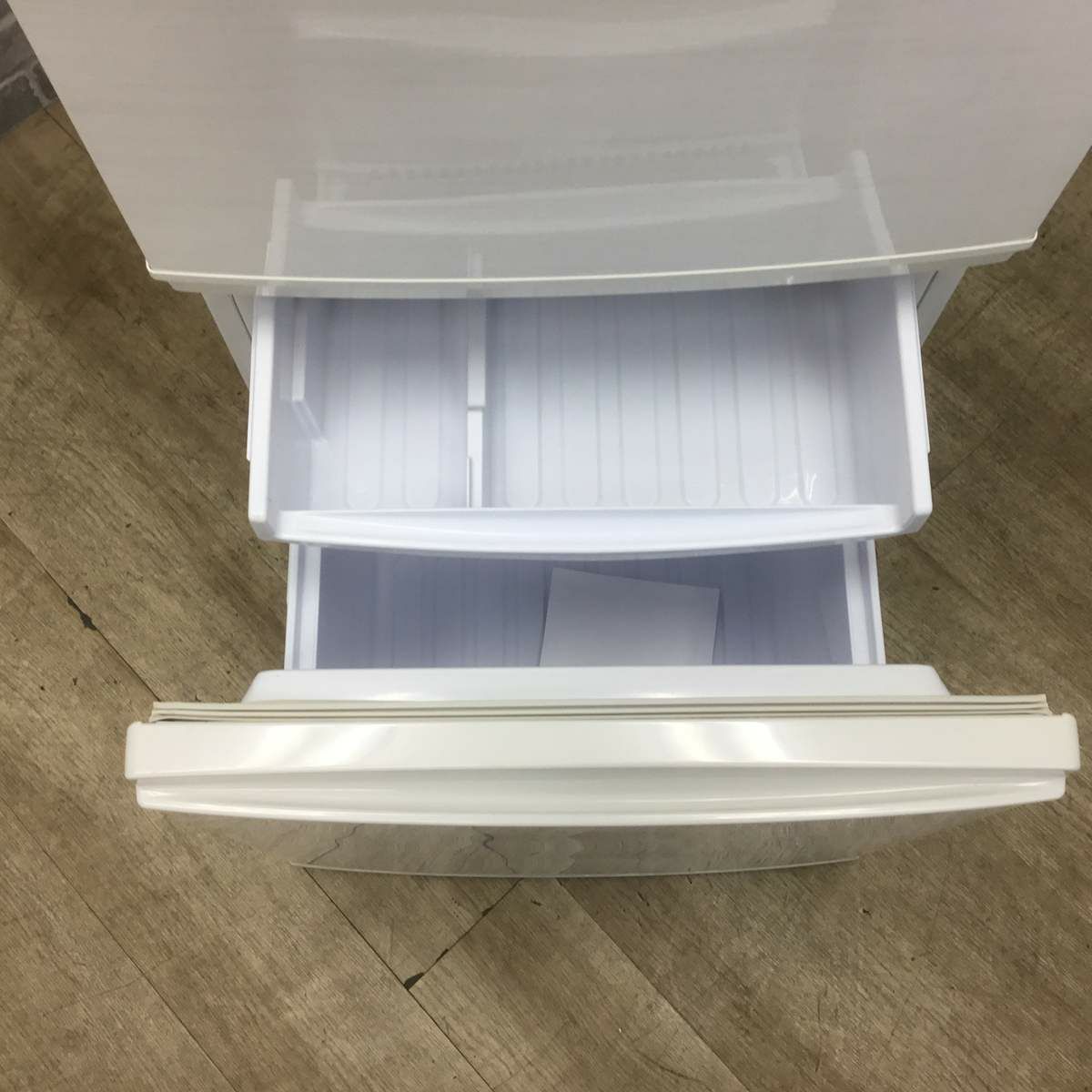 シャープ 冷蔵庫 2ドア 137L つけかえどっちもドア ホワイト SJ-D14D-W 2018年製