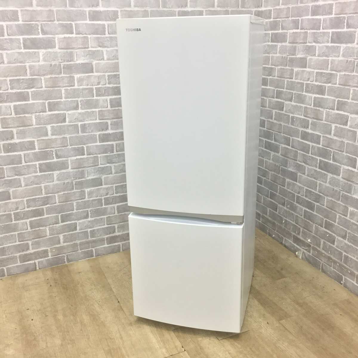 東芝 冷蔵庫 2ドア 153L 右開き ホワイト GR-R15BS(W) 2019年製