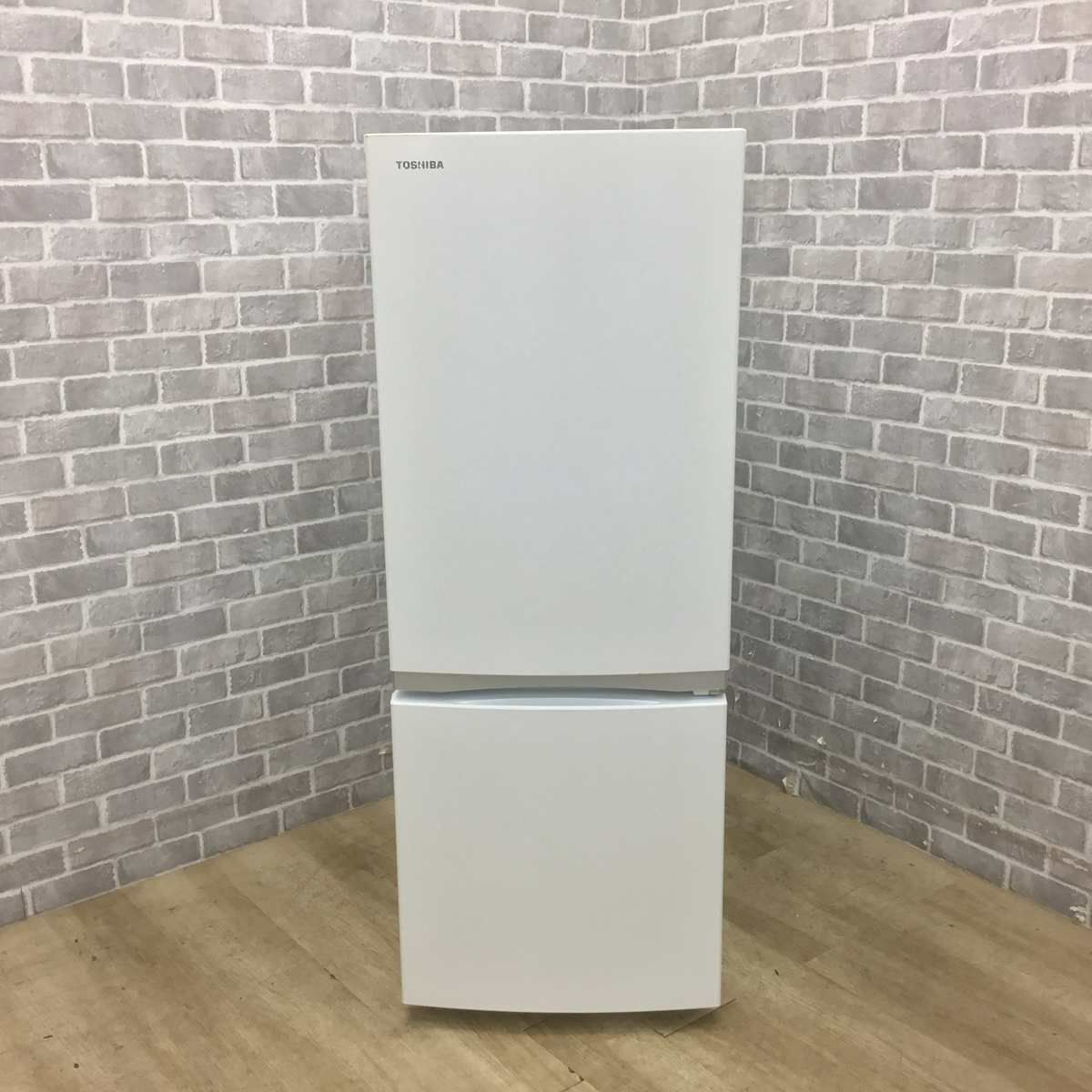 東芝 冷蔵庫 2ドア 153L 右開き ホワイト GR-R15BS(W) 2019年製