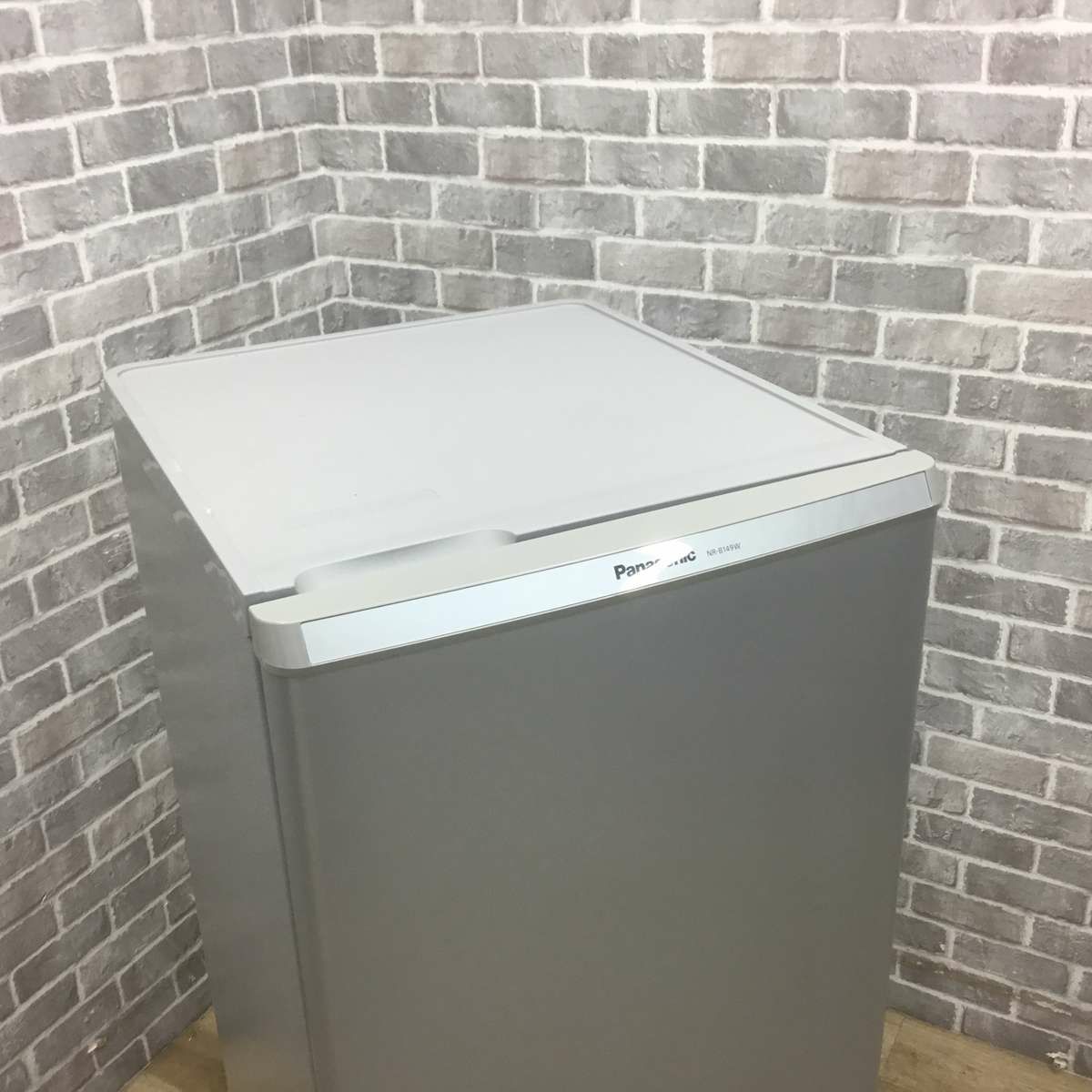 パナソニック 冷蔵庫 2ドア 138L 右開き シルバー NR-B149W-S 2017年製