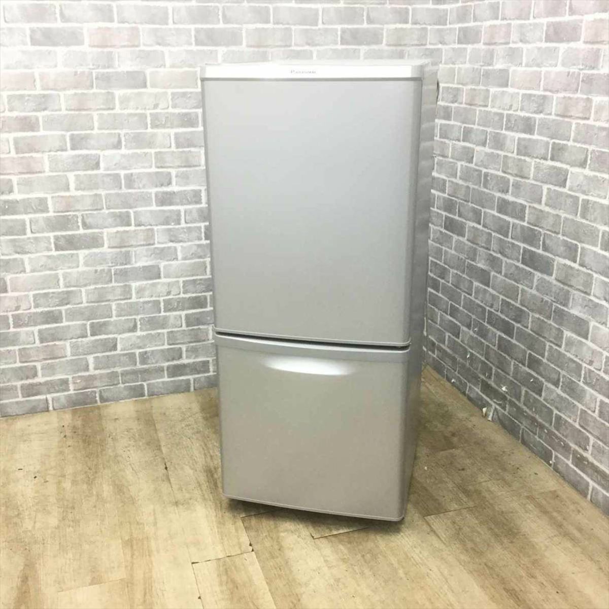 パナソニック 冷蔵庫 2ドア 138L 右開き シルバー NR-B149W-S 2017年製