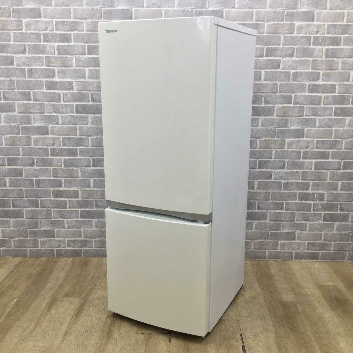 東芝 冷蔵庫 2ドア 153L 右開き ホワイト GR-P15BS-W 2019年製