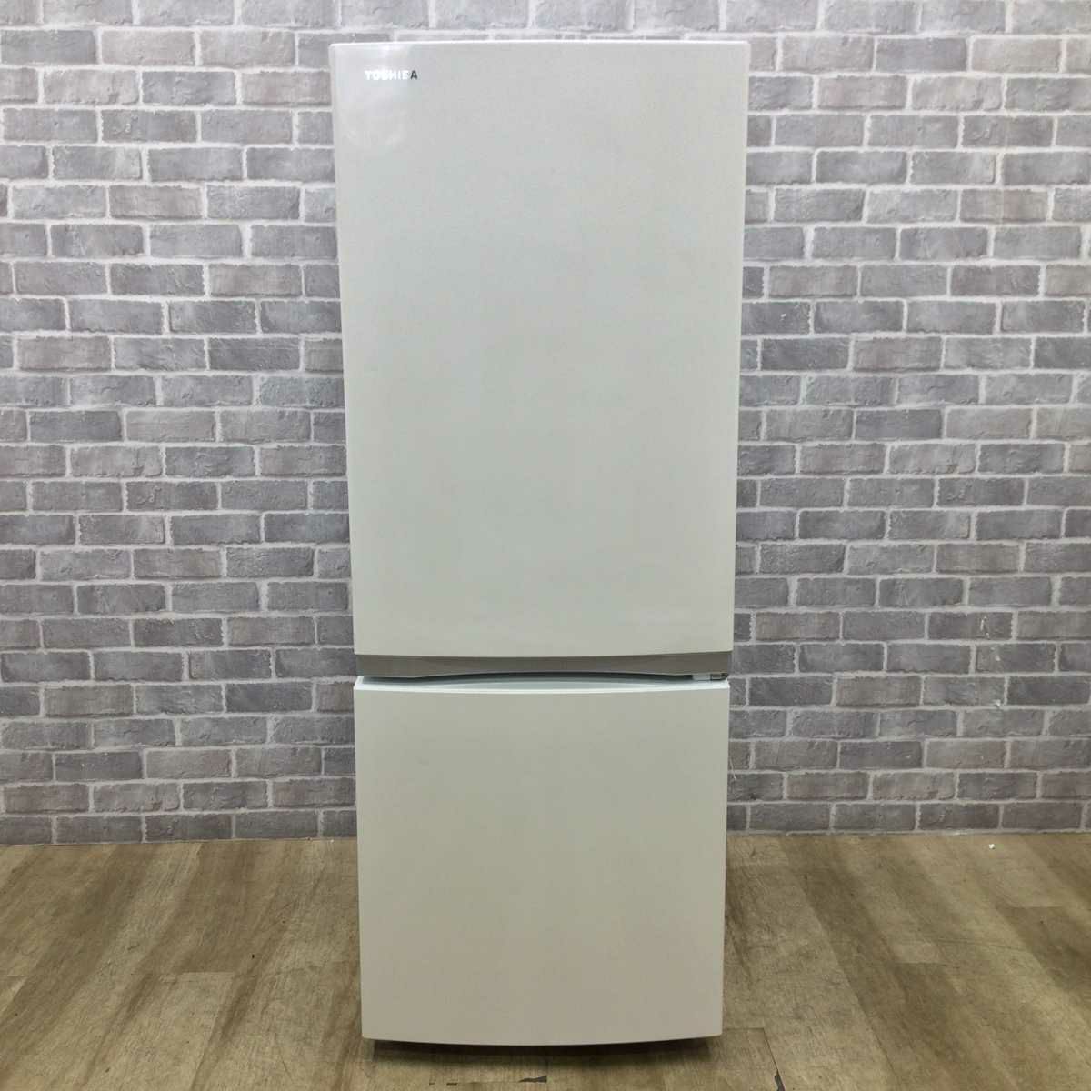 東芝 冷蔵庫 2ドア 153L 右開き ホワイト GR-P15BS-W 2019年製