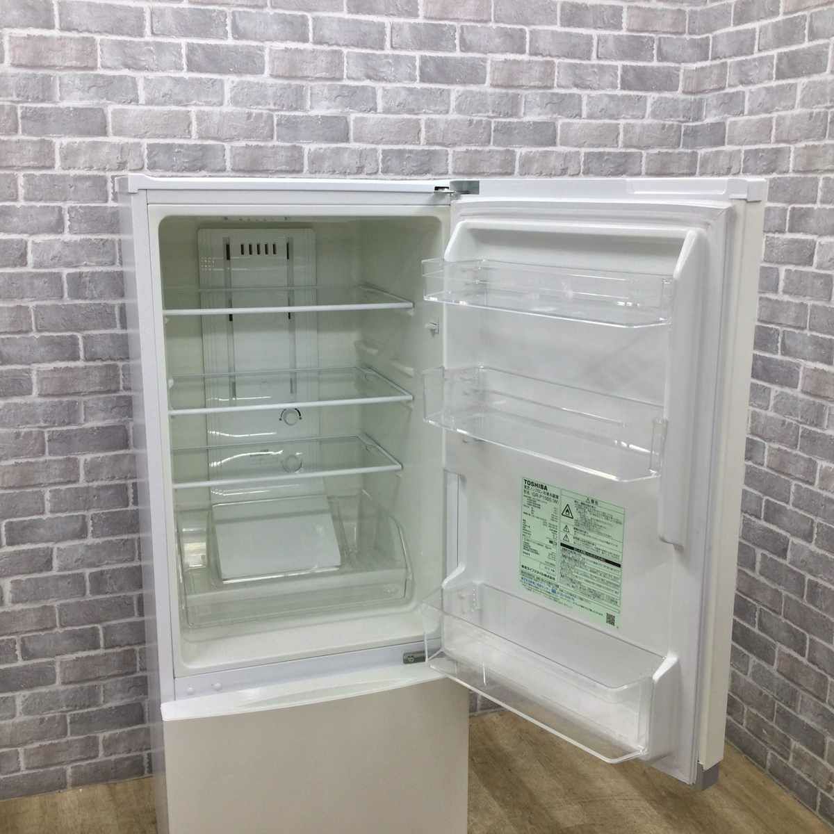 東芝 冷蔵庫 2ドア 153L 右開き ホワイト GR-P15BS-W 2019年製