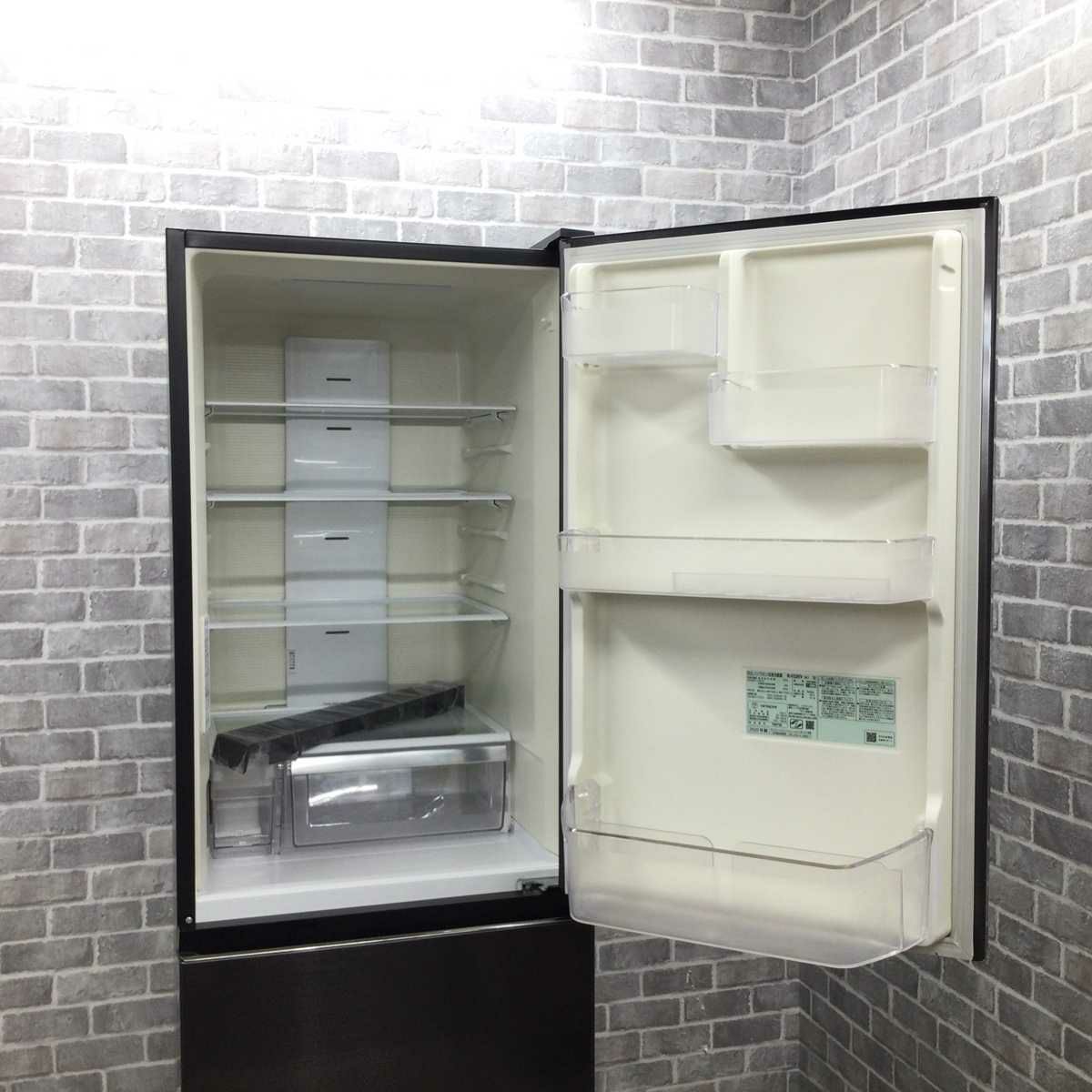 日立 冷蔵庫 3ドア 315L  右開き ブラック R-V32KV-K 2020年製