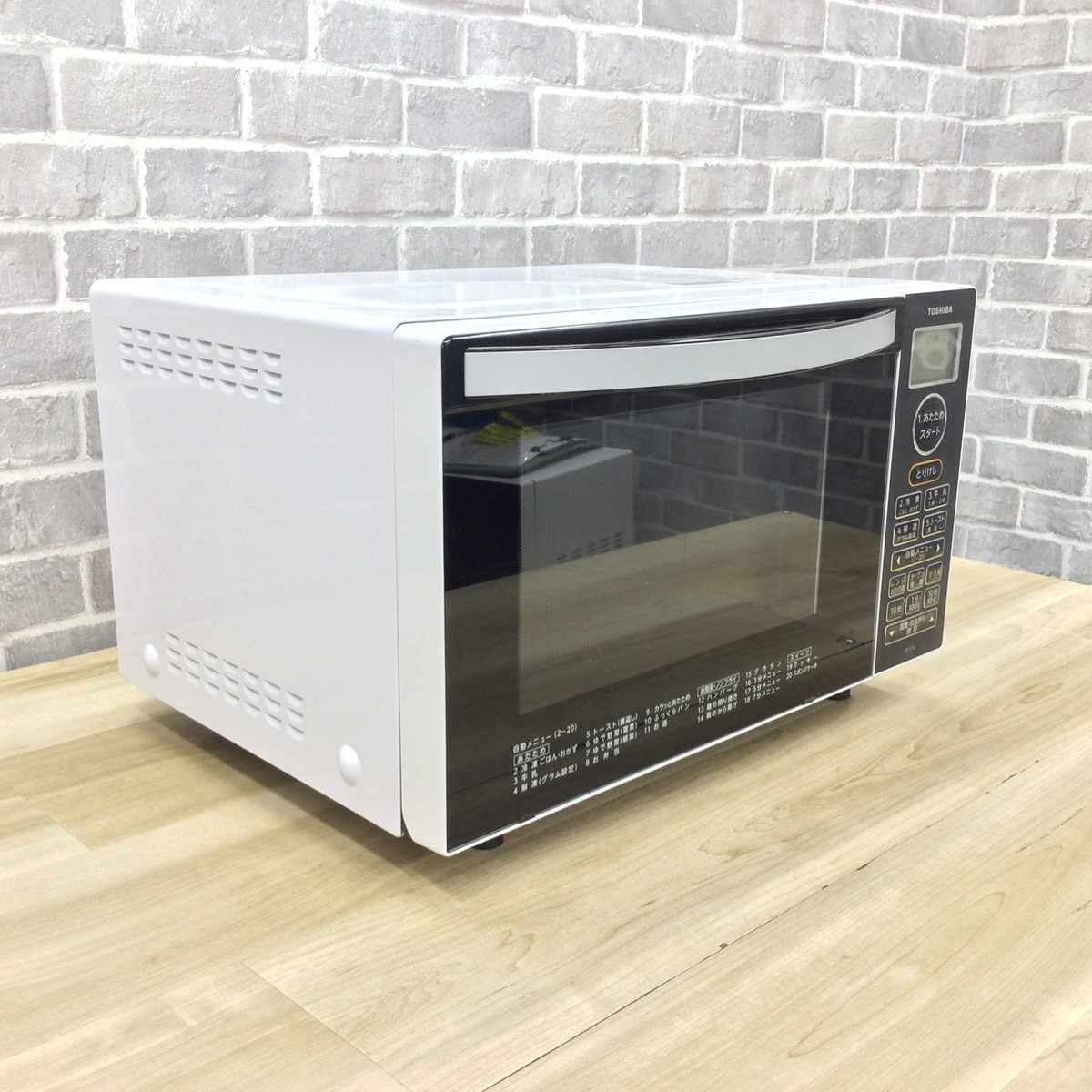 東芝 オーブンレンジ 900W 18L ホワイト ER-V18(W) 2022年製 【角皿欠品 】