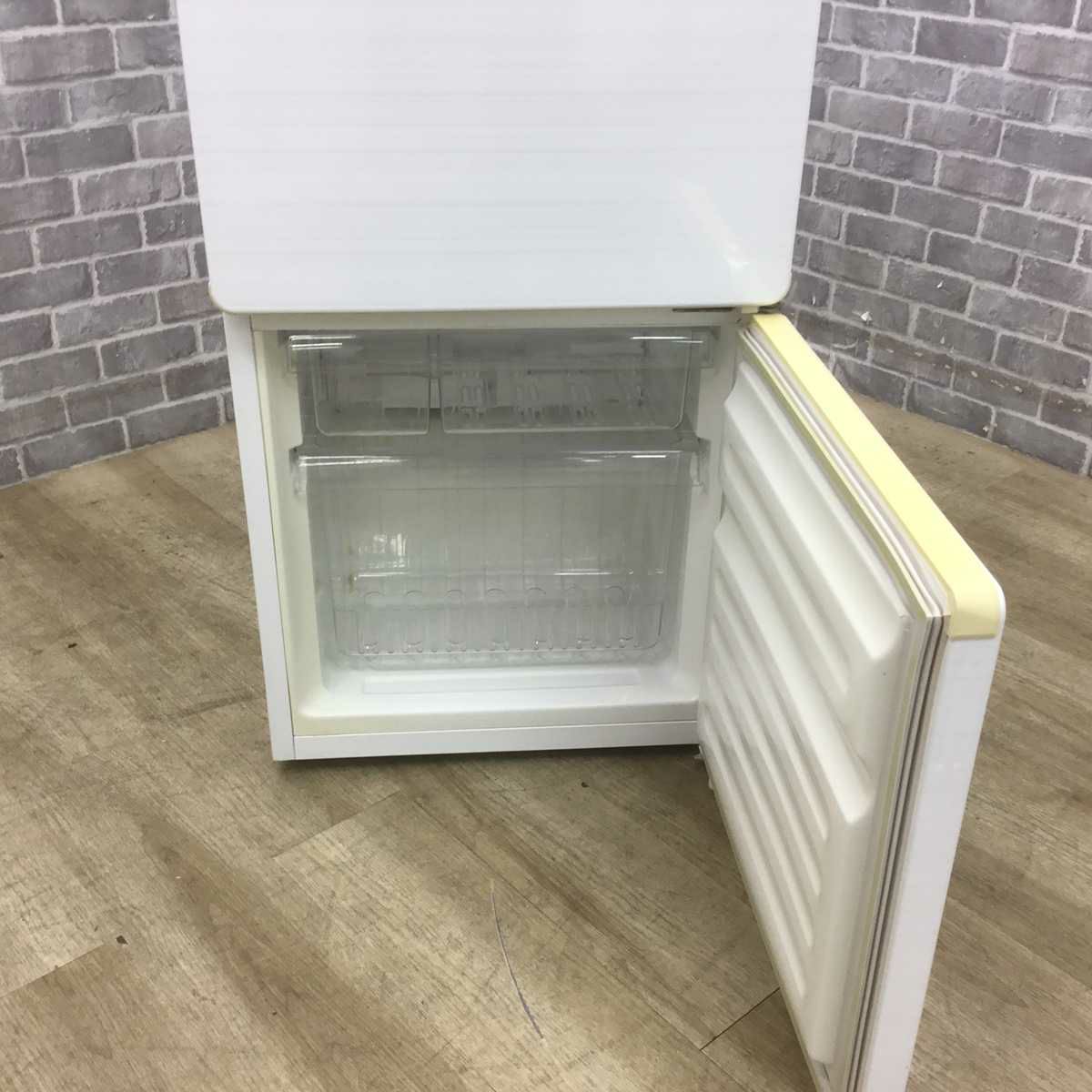 ユーイング 冷蔵庫 2ドア 110L 右開き ホワイト UR-F110H-W 2016年製