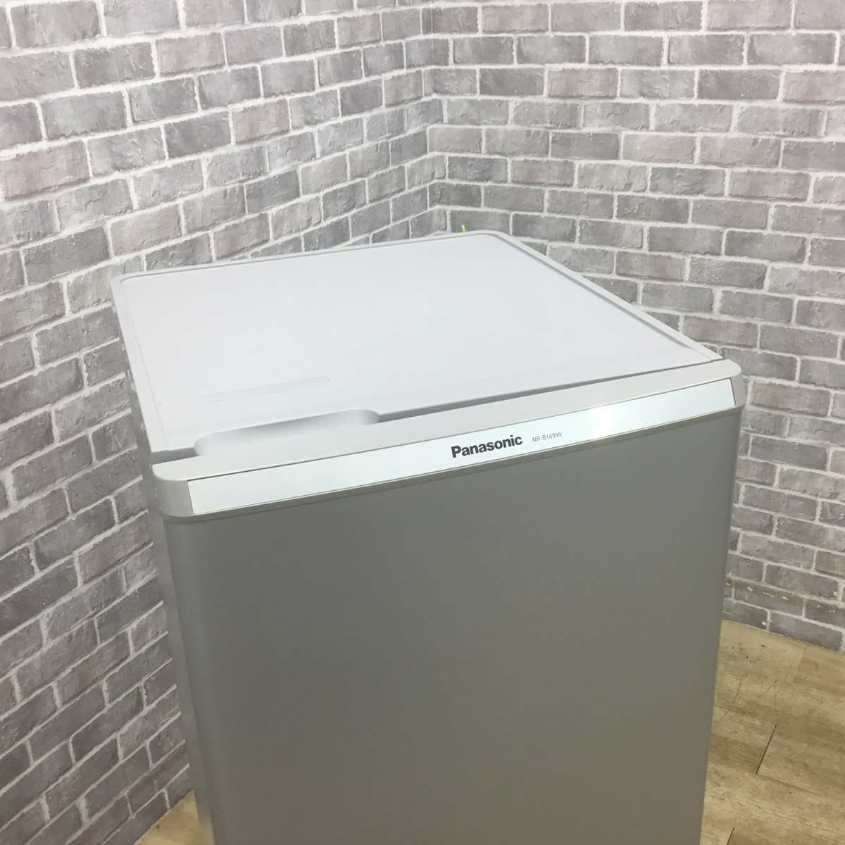 パナソニック 冷蔵庫 2ドア 138L 右開き シルバー NR-B149W-S 2017年製