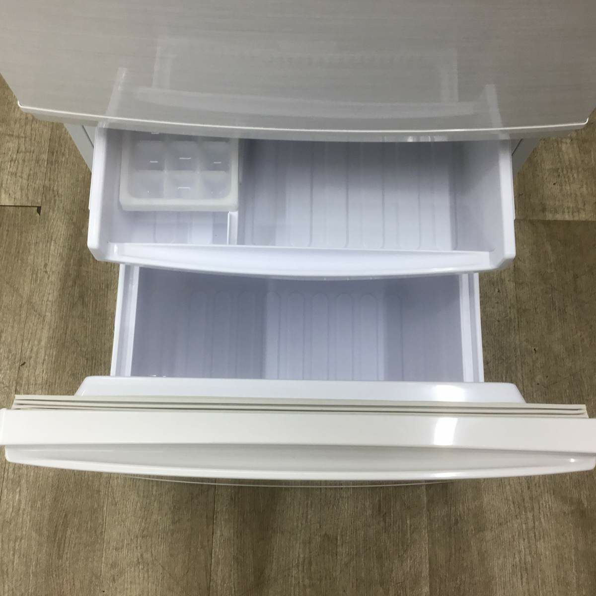 シャープ 冷蔵庫 2ドア 137L つけかえどっちもドア ホワイト SJ-D14E-W 2019年製