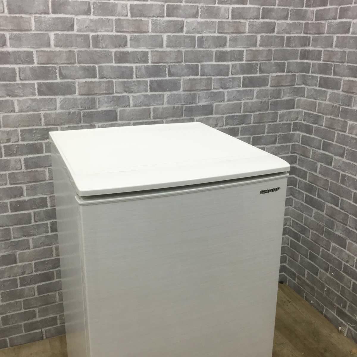シャープ 冷蔵庫 2ドア 137L つけかえどっちもドア ホワイト SJ-D14E-W 2019年製