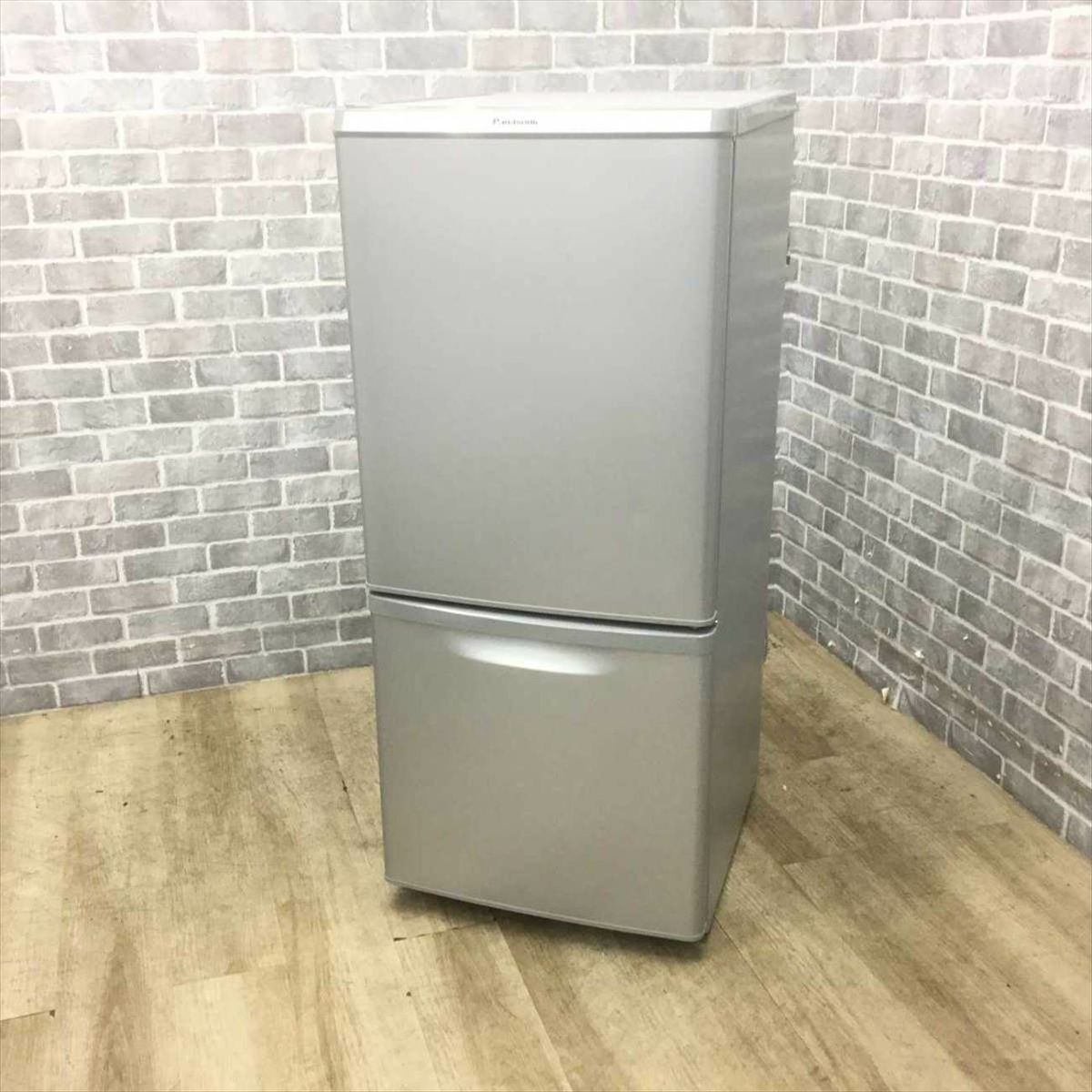 パナソニック 冷蔵庫 2ドア 138L 右開き シルバー NR-B149W-S 2017年製