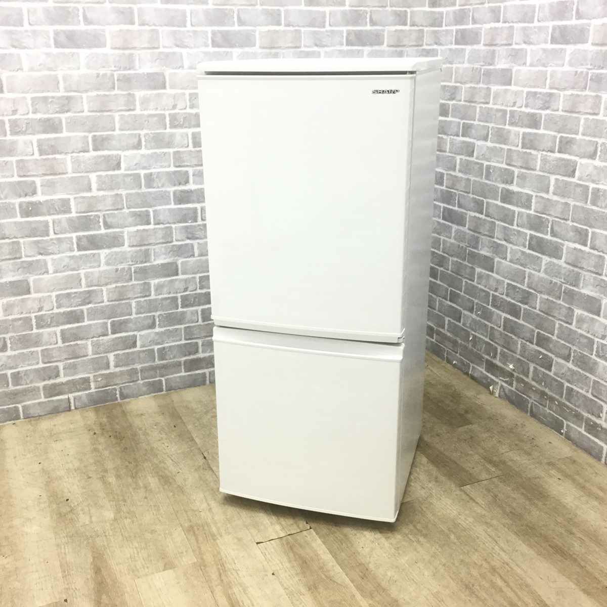 シャープ 冷蔵庫 2ドア 137L つけかえどっちもドア ホワイト SJ-D14E-W 2019年製
