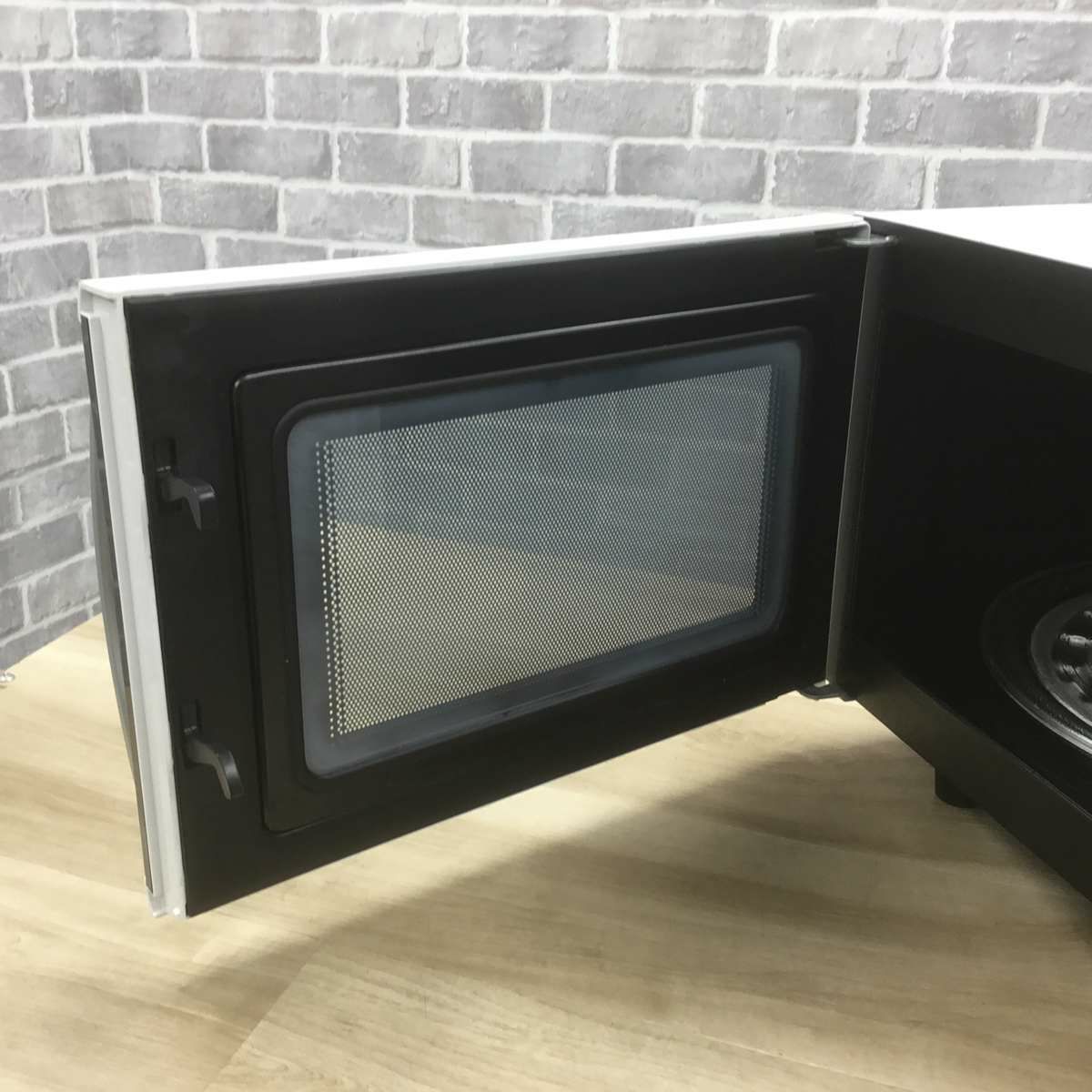 シャープ オーブンレンジ 500W 15L ホワイト RE-S50A-W 2018年製