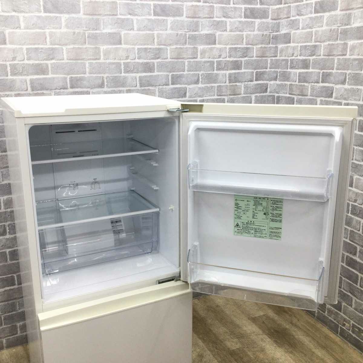 アクア 冷蔵庫 2ドア 157L 右開き ホワイト AQR-16G(W) 2018年製