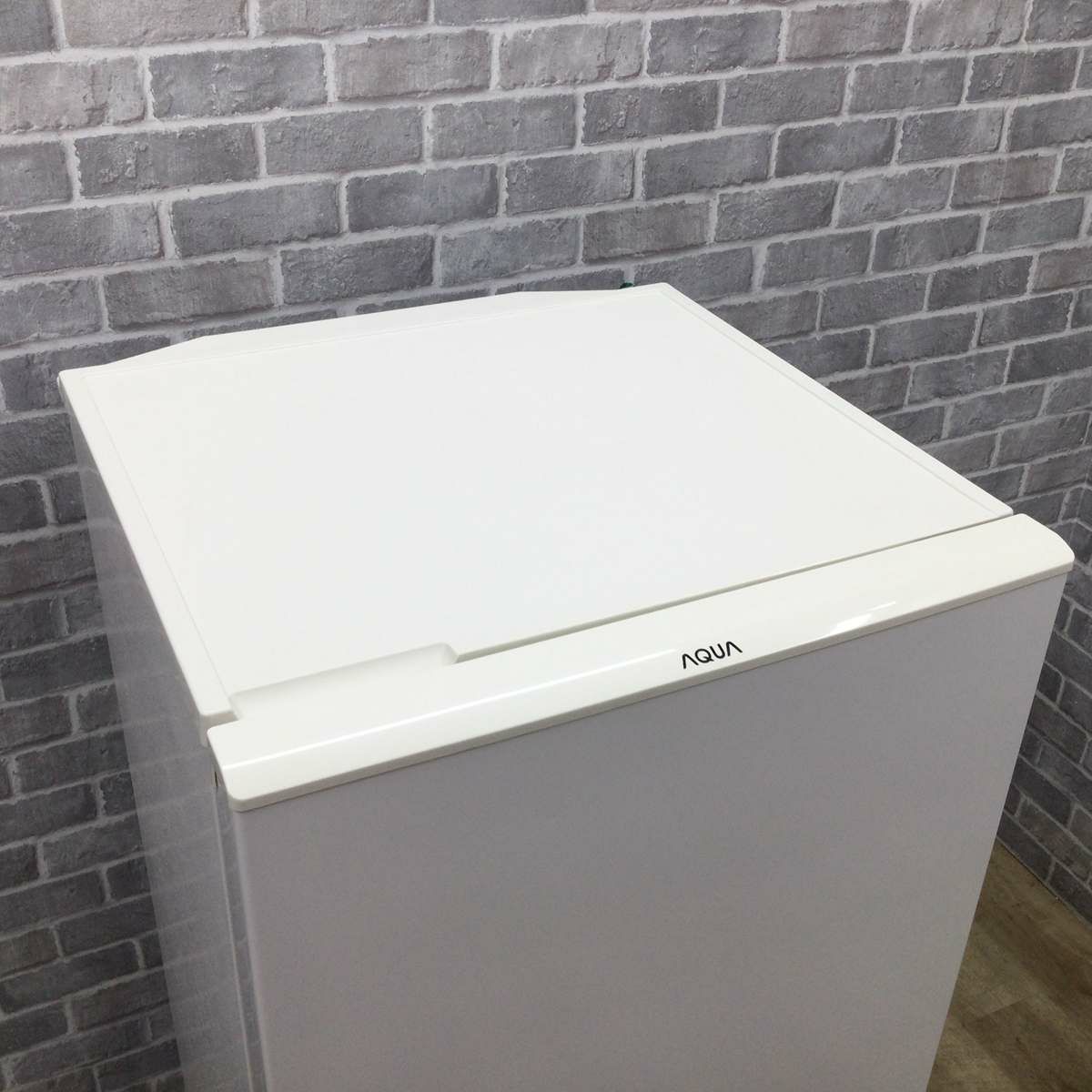 アクア 冷蔵庫 2ドア 157L 右開き ホワイト AQR-16G(W) 2018年製