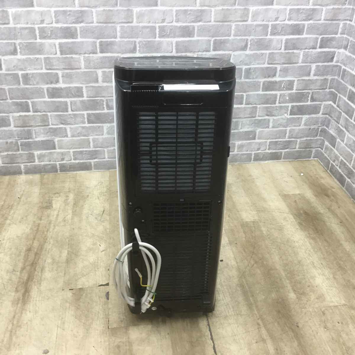 アイリスオーヤマ ポータブルクーラー 4.5畳 ホワイト IPP-2222G 2022年製